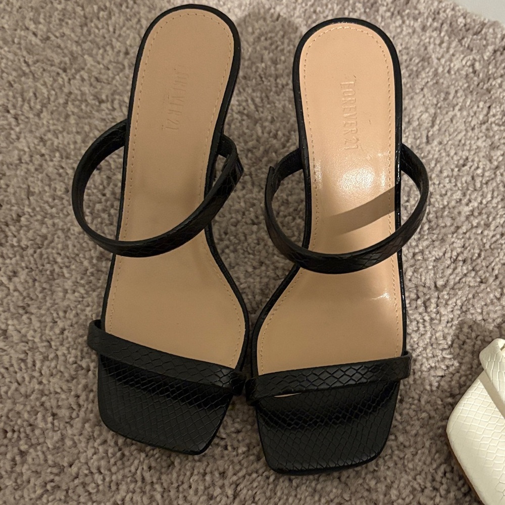 Black Strappy Sandals/Heels